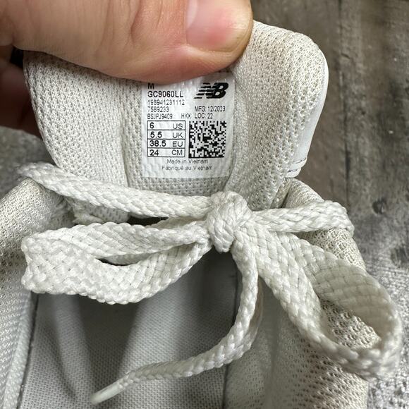 New Balance 9060 Reflection (GS) GC9060LL Women’s Size 6 White Shoes - Picture 5 of 16